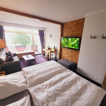 Berghotel Habbel Und Die Welt Kann Warten 코벤로데 외부 사진