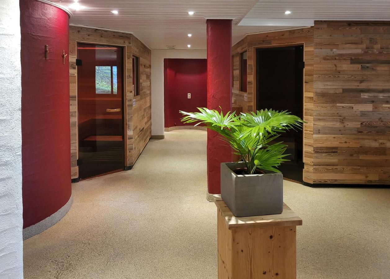 Berghotel Habbel Und Die Welt Kann Warten 코벤로데 외부 사진