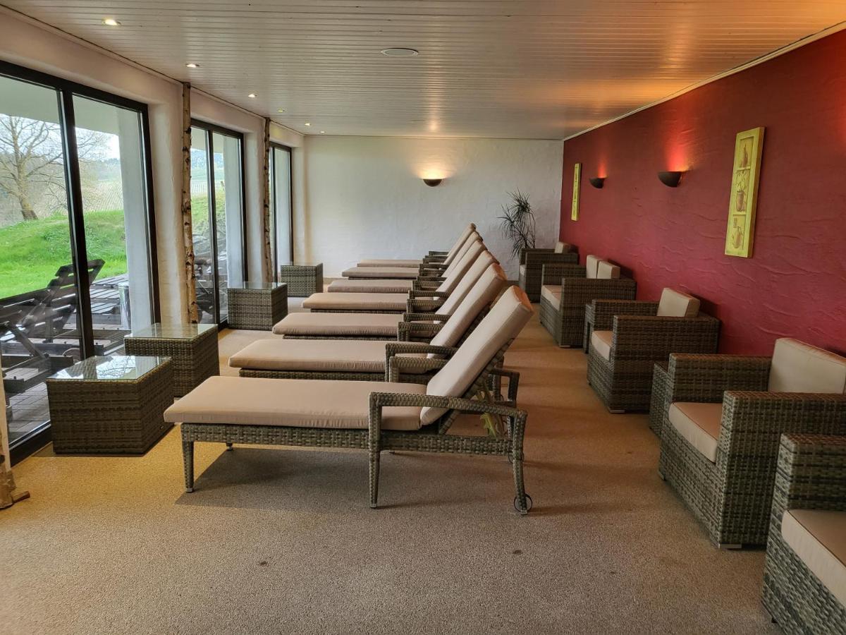 Berghotel Habbel Und Die Welt Kann Warten 코벤로데 외부 사진