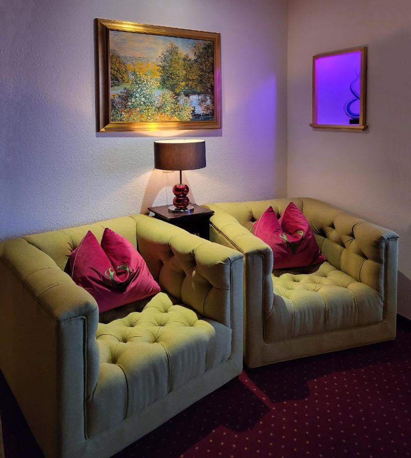Berghotel Habbel Und Die Welt Kann Warten 코벤로데 외부 사진