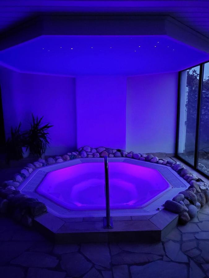 Berghotel Habbel Und Die Welt Kann Warten 코벤로데 외부 사진