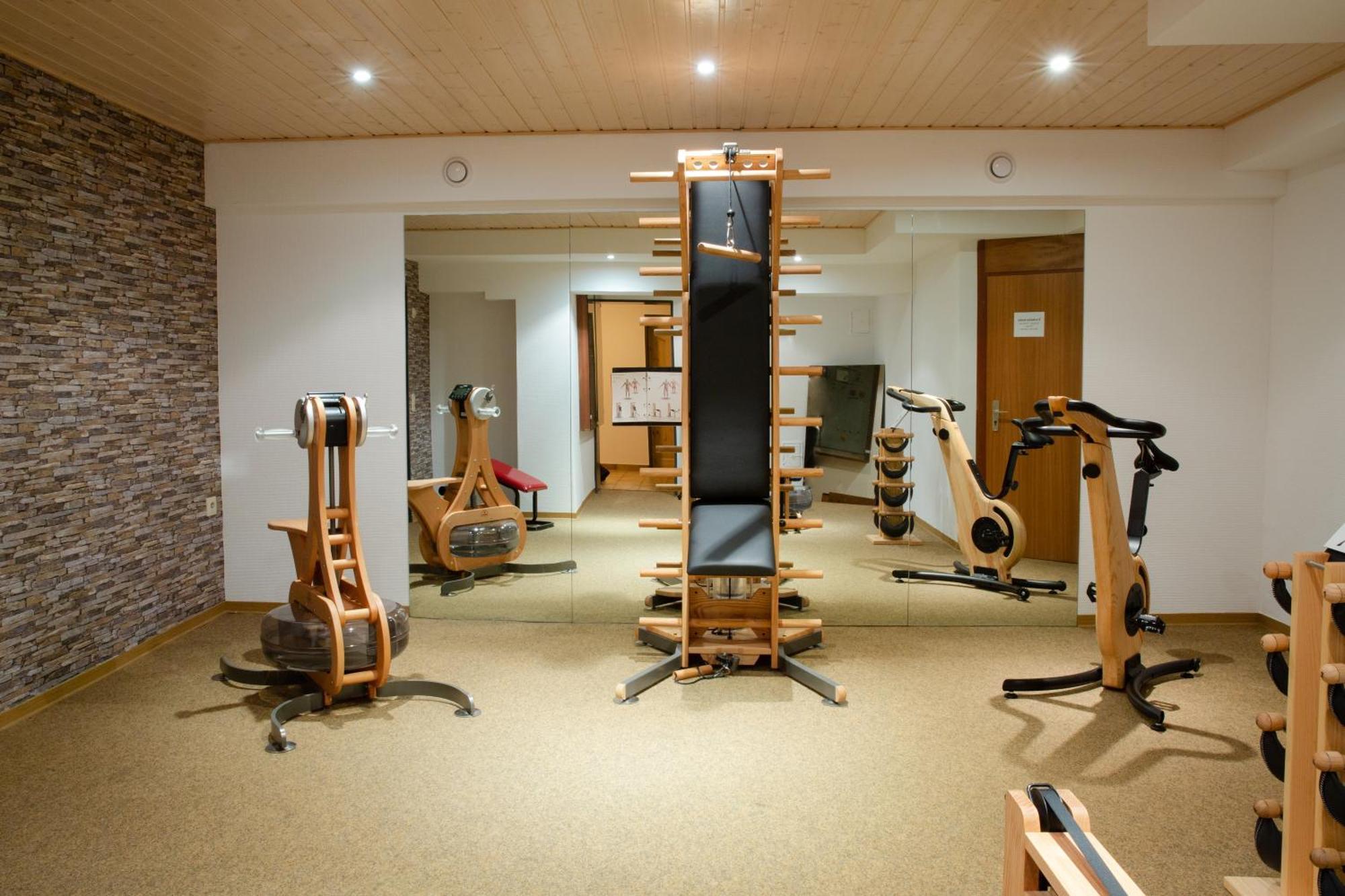 Berghotel Habbel Und Die Welt Kann Warten 코벤로데 외부 사진