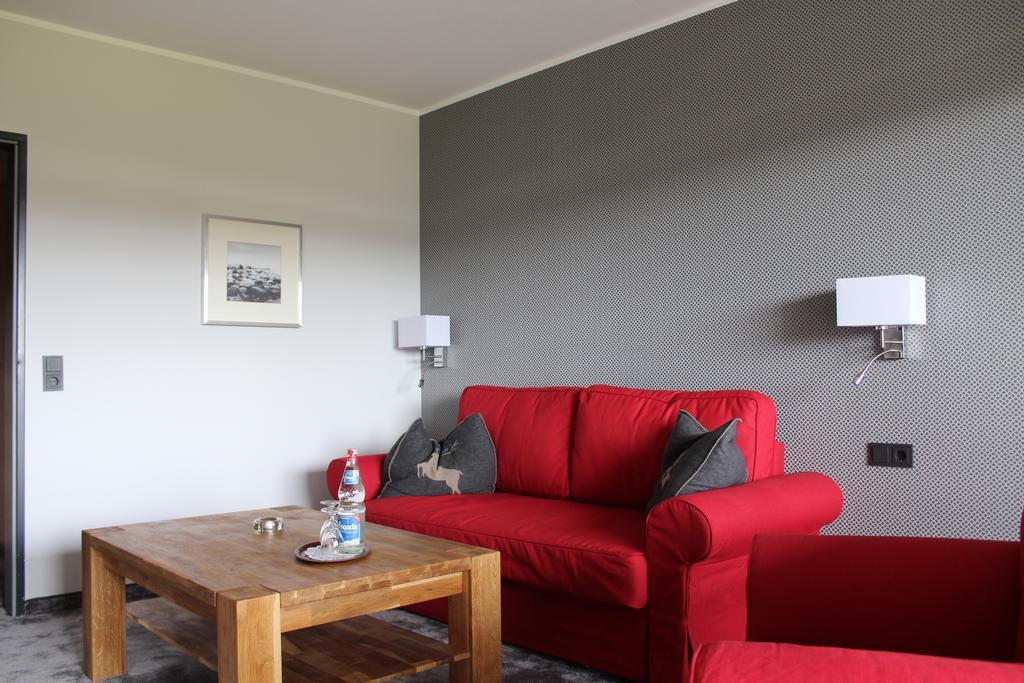 Berghotel Habbel Und Die Welt Kann Warten 코벤로데 외부 사진